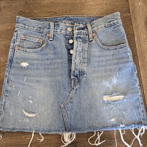 Levis jean skirt